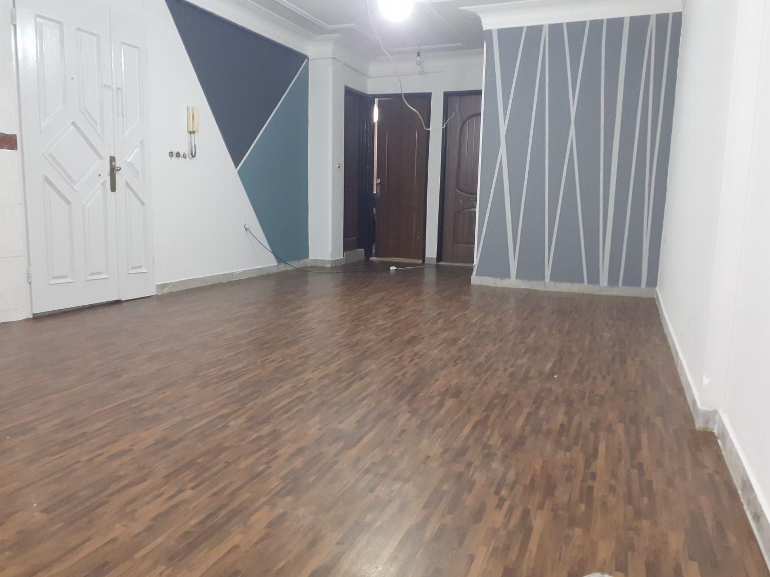 نصب کفپوش و چمن مصنوعی|خدمات پیشه و مهارت|رشت, منظریه|دیوار