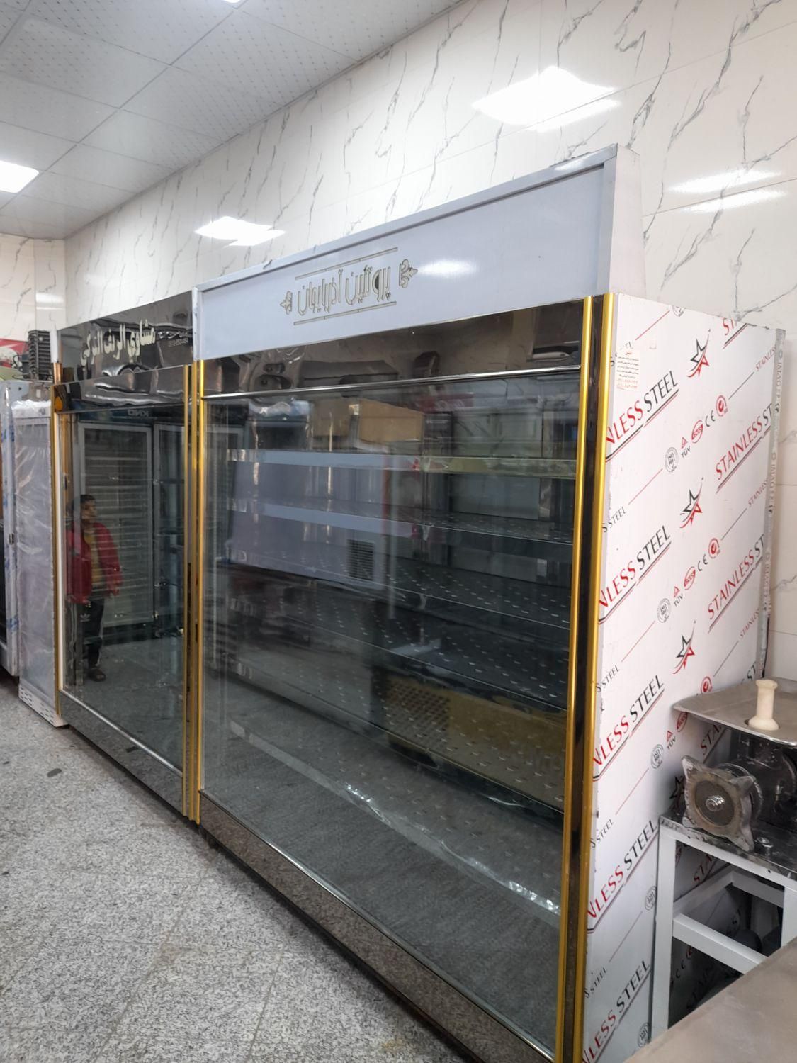 خریدارفروش یخچال صنعتی ایستاده فریزر لوازم رستوران|فروشگاه و مغازه|تهران, تهرانسر شرقی|دیوار