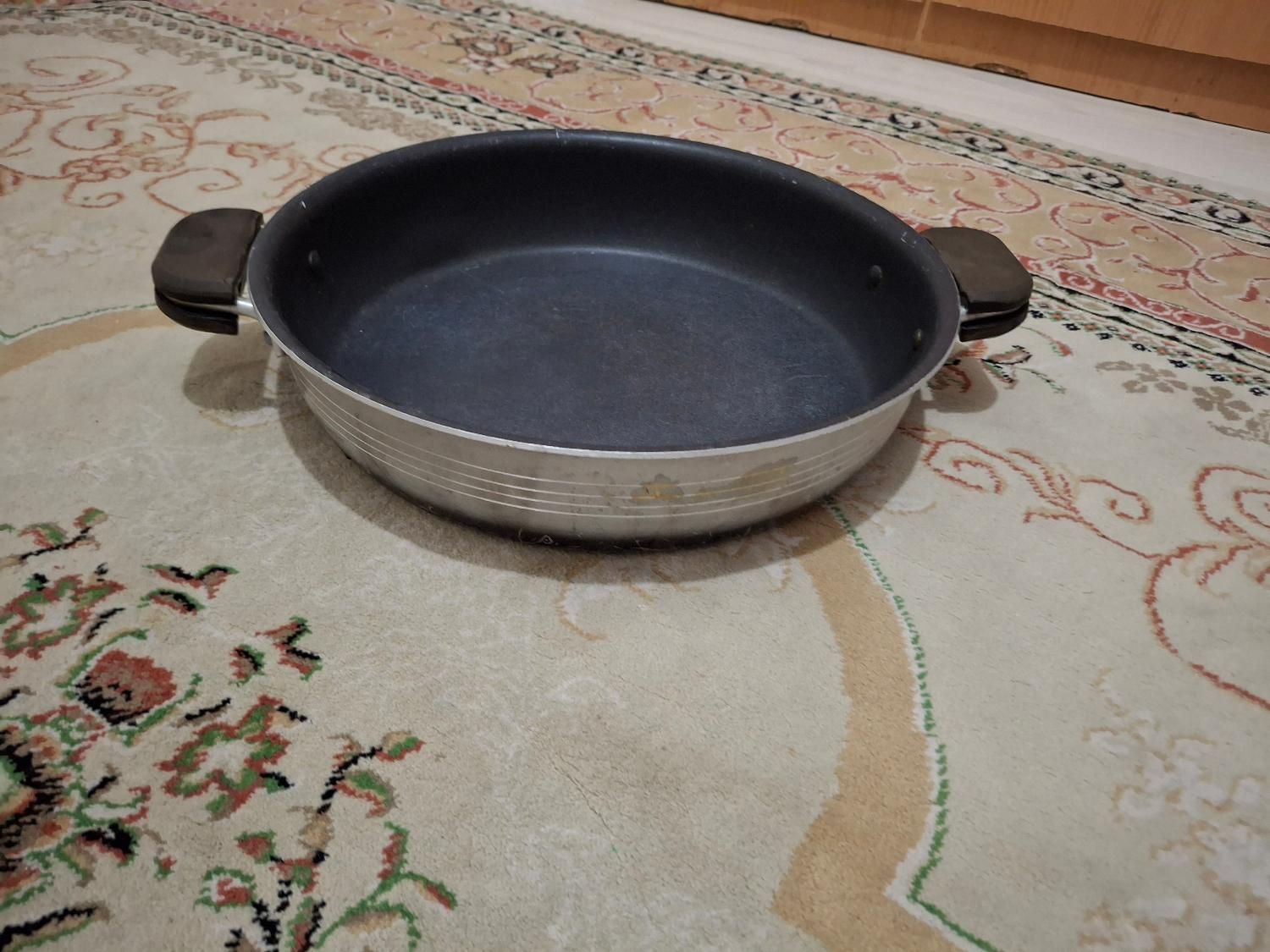 ماهیتابه تفلون خاکستری|ظروف سرو و پذیرایی|فسا, |دیوار