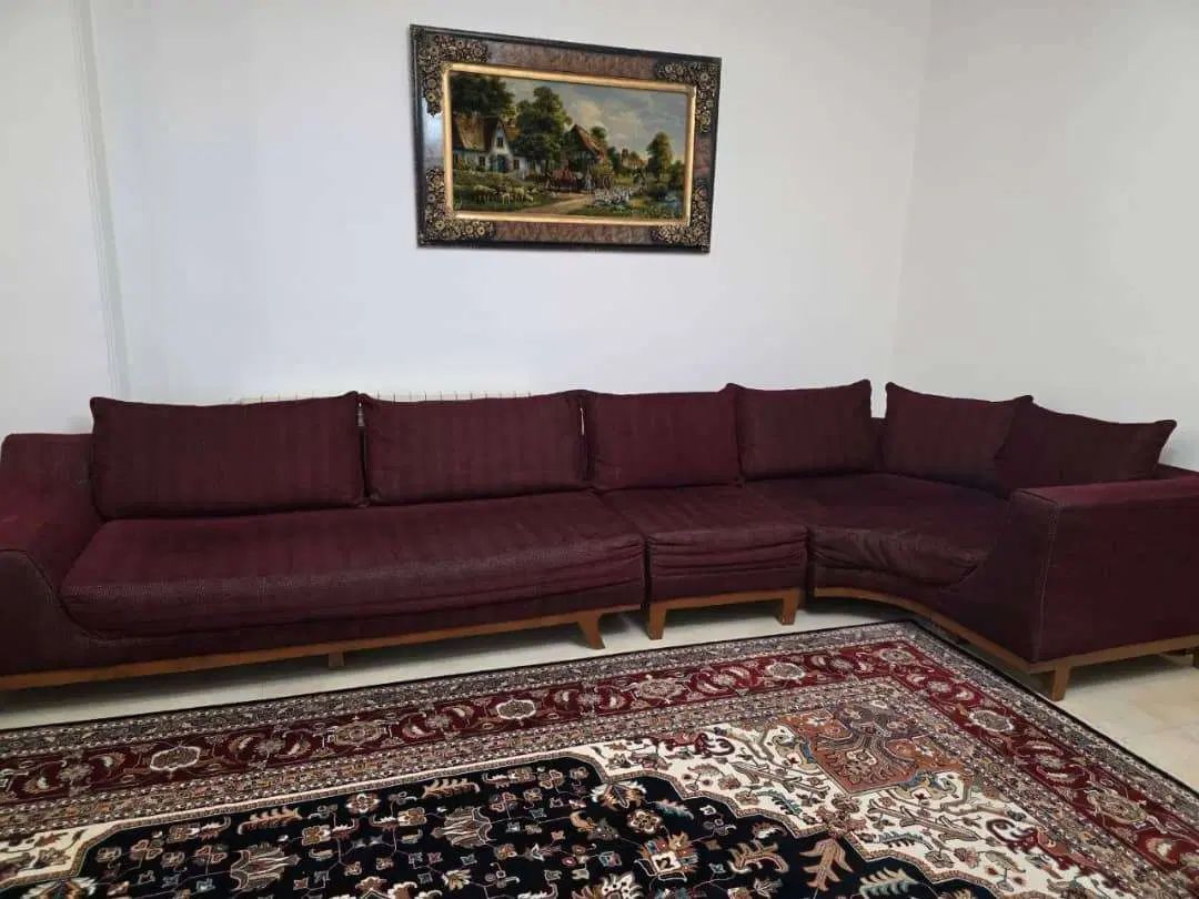 مبل ال راحتی ۶ نفره زرشکی بعلت مهاجرت فروش|مبلمان خانگی و میز عسلی|تهران, شهرک پرواز|دیوار