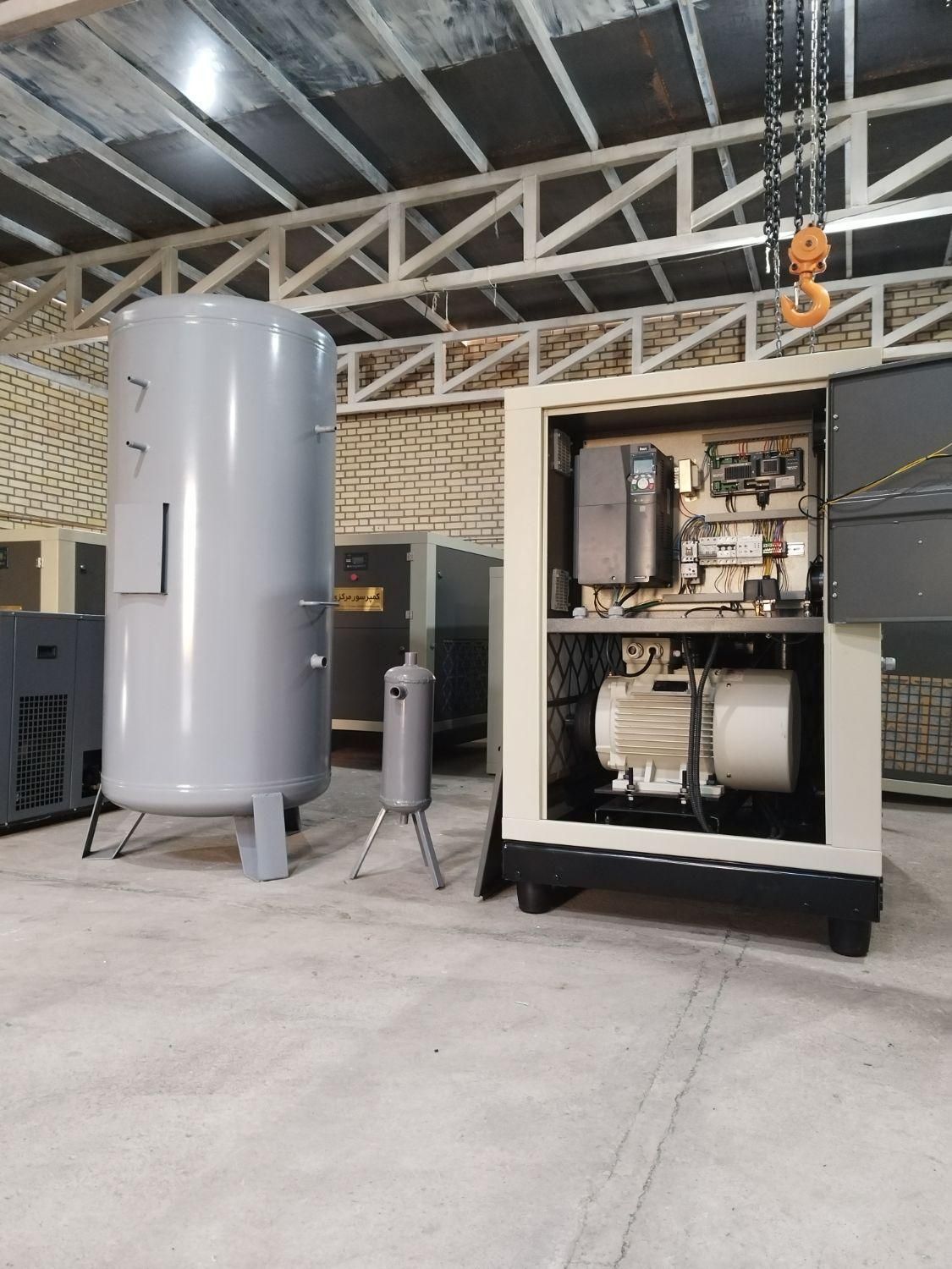 کمپرسور باد اسکرو مخصوص سند بلاست|ماشین‌آلات صنعتی|قم, باسکول|دیوار