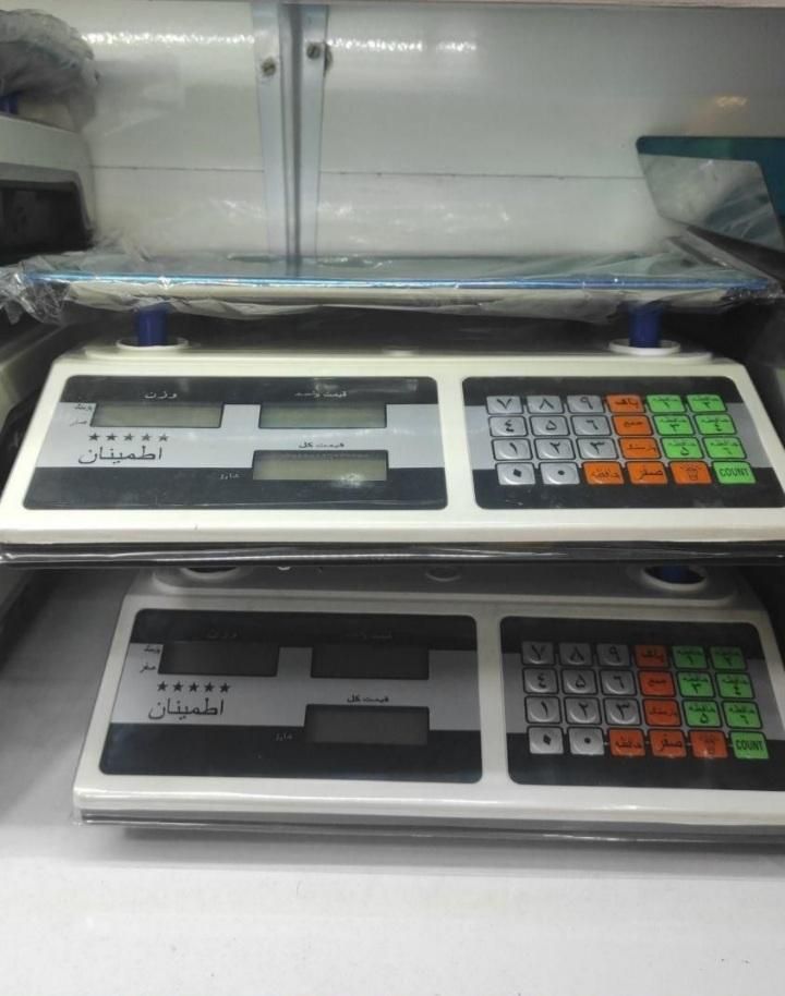 انواع ترازوهای ۴۰کیلویی و۹۹کیلویی تمام فلز|فروشگاه و مغازه|قم, امامزاده ابراهیم|دیوار