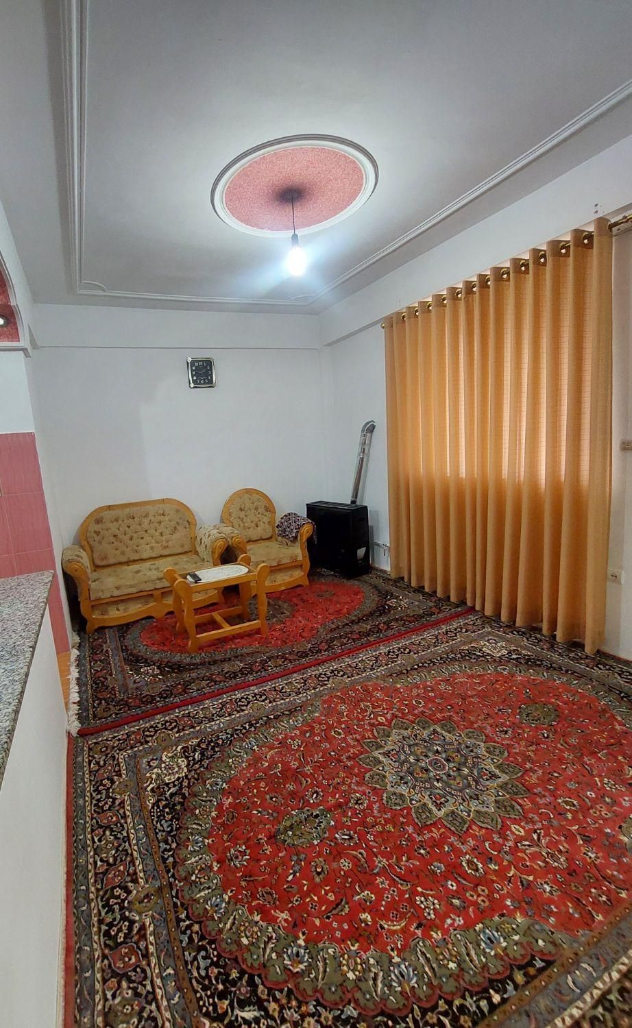 سوییت حیاط دار مجهز و تمیز نزدیک دریا و جنگل|اجارهٔ کوتاهمدت آپارتمان و سوئیت|تنکابن, |دیوار