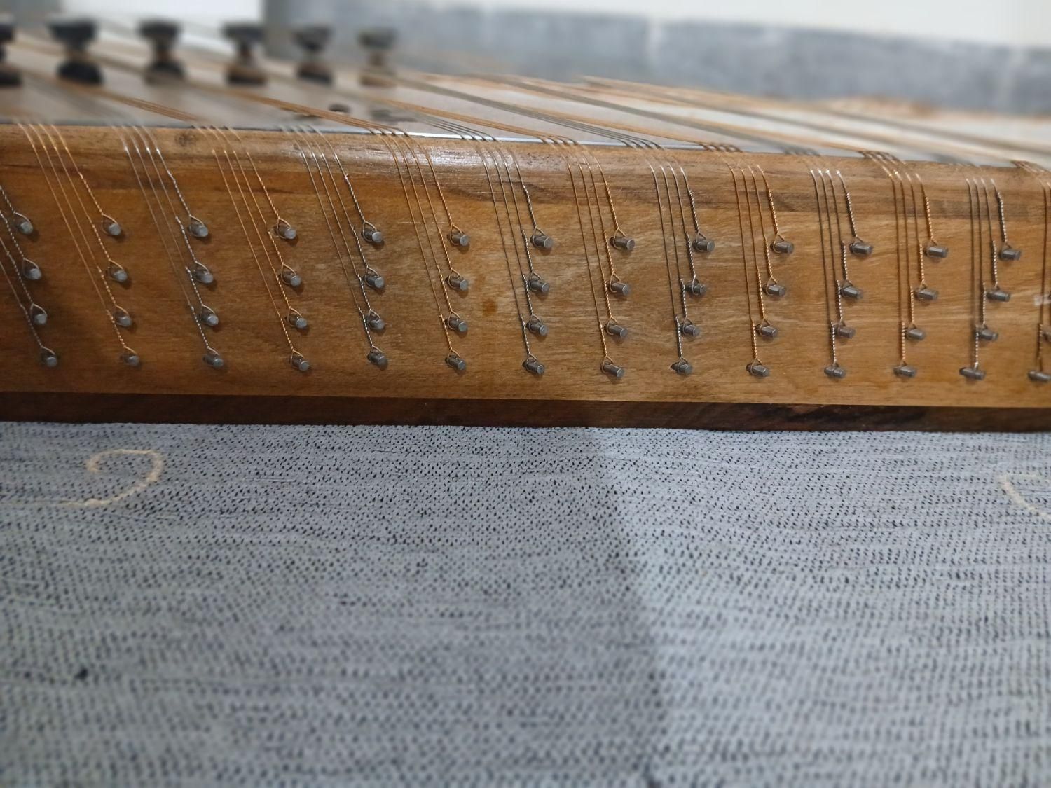 سنتور|سازهای سنتی|ایلام, |دیوار