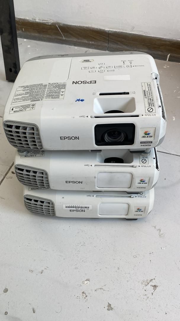 ویدئو پروژکتور مناسب برای محیط روشن|تلویزیون و پروژکتور|بوشهر, |دیوار