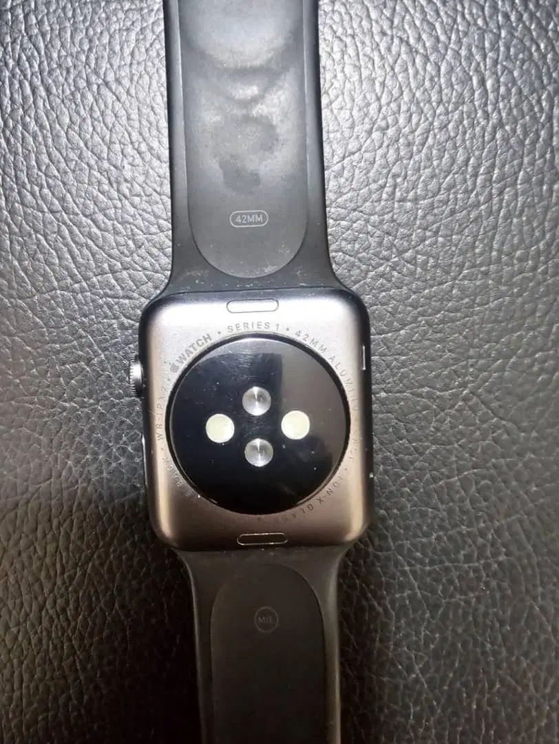 اپل واچ سری۱سایز۴۲میل apple watch|لوازم جانبی موبایل و تبلت|تهران, آجودانیه|دیوار