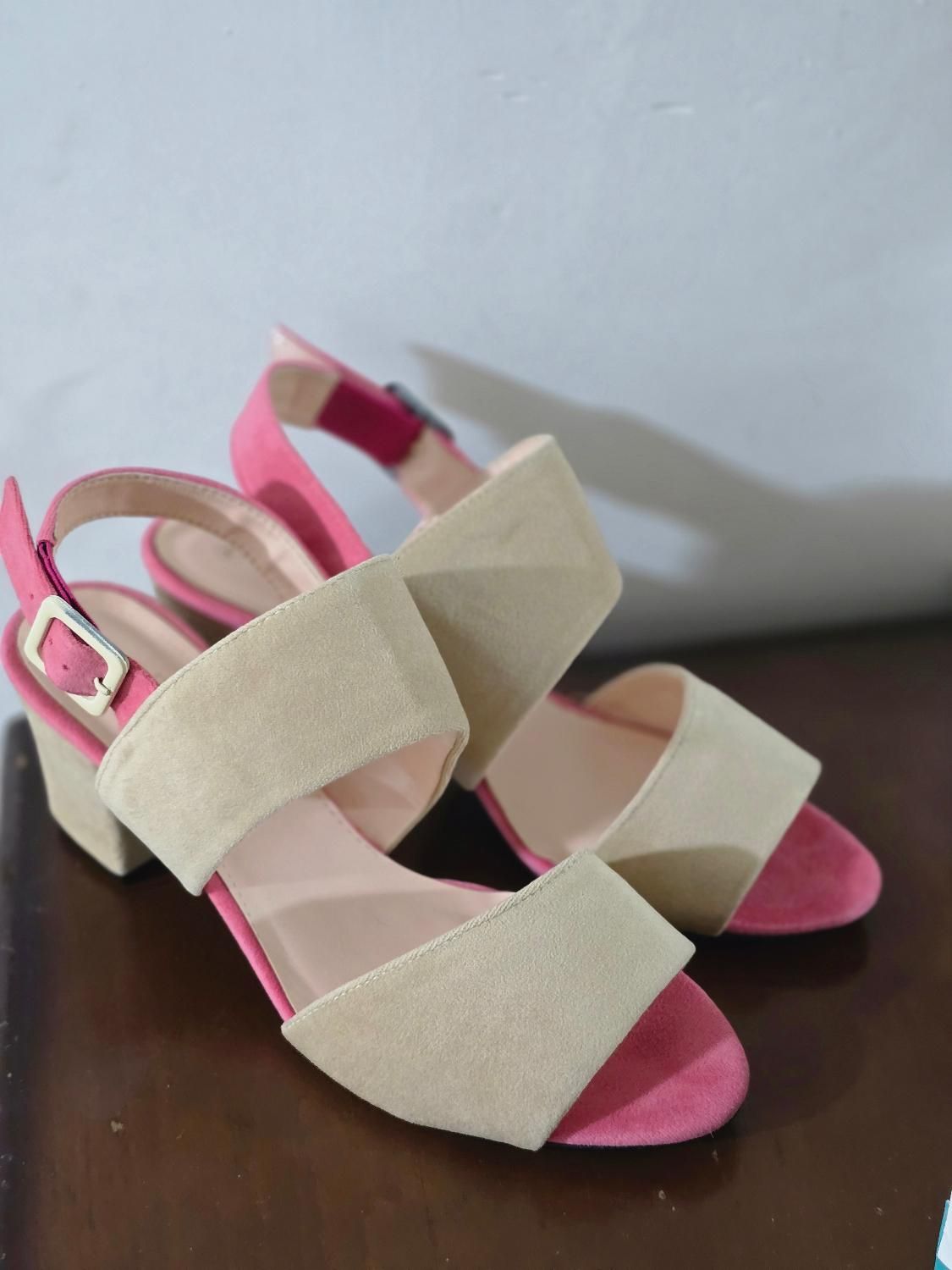 صندل زنانه نو|کیف، کفش، کمربند|ری, دیلمان|دیوار