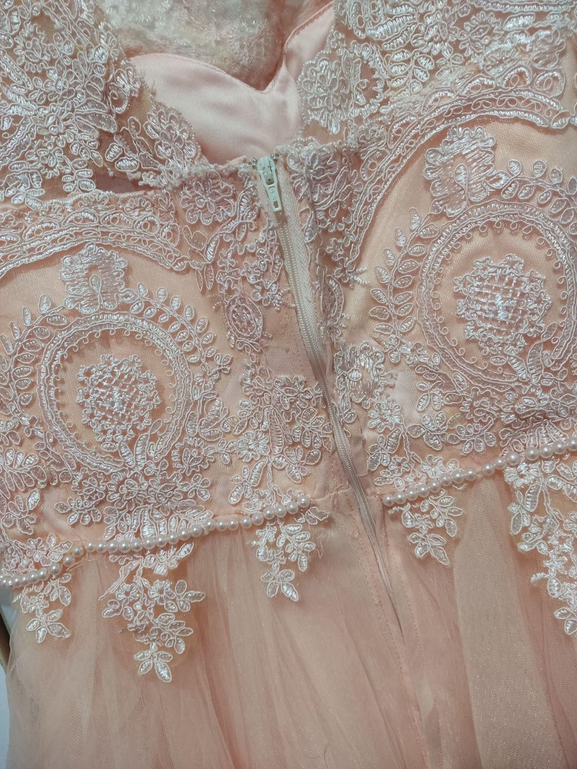 مجلسی عروسکی|لباس|رشت, کوی فکوری|دیوار