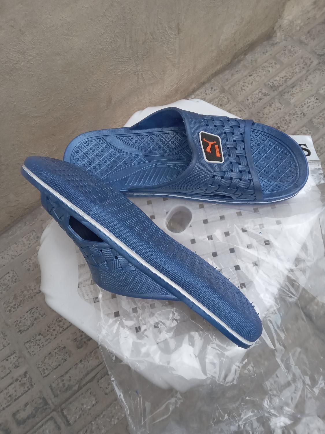 دمپایی PUMA پلاستیکی نرم  ۴۴.۴۵|کیف، کفش، کمربند|تهران, حر|دیوار