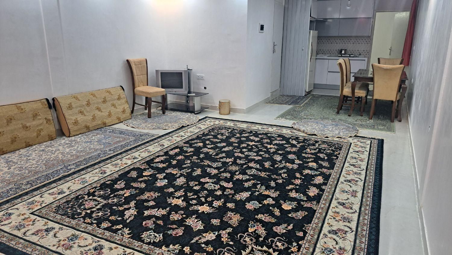 اجاره ویلا باغ با استخر سر پوشیده|اجارهٔ کوتاهمدت ویلا و باغ|خرمآباد, |دیوار