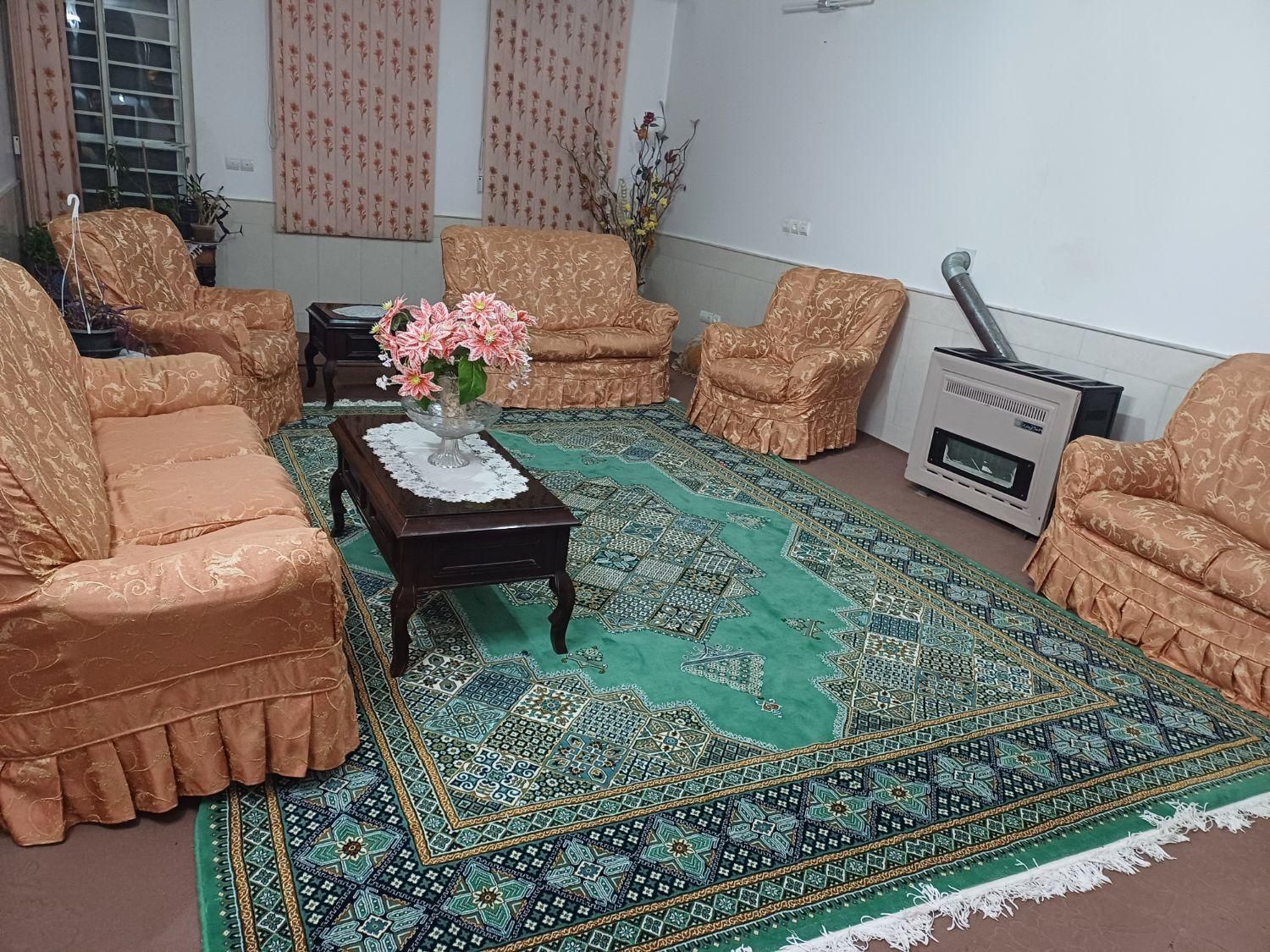 اجاره منزل جهت مسافر|اجارهٔ کوتاهمدت آپارتمان و سوئیت|کاشان, فاز ۲ ناجی آباد|دیوار