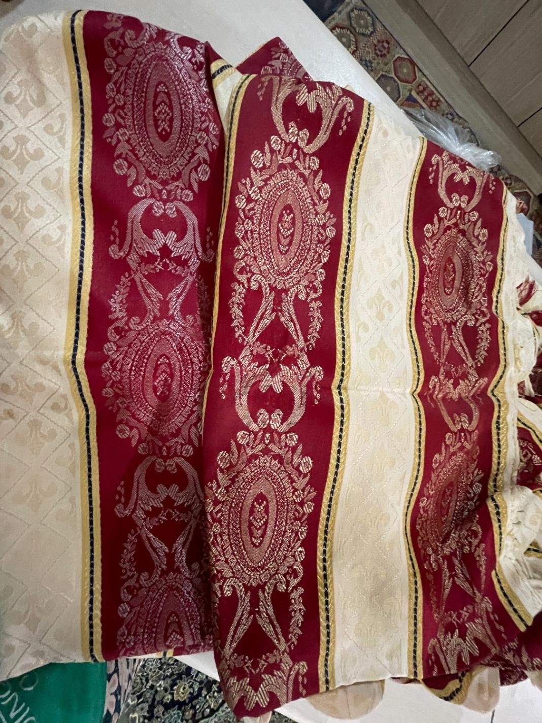 ست رو بالشتی و کناره|رختخواب، بالش، پتو|بندرعباس, |دیوار