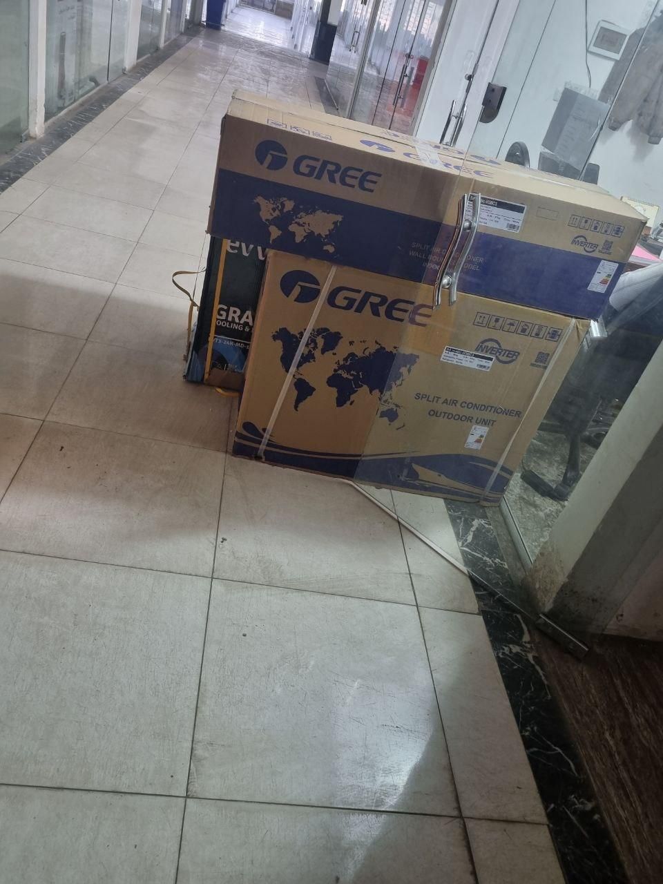 اسپلیت با تمامی تجهیزات و کاملا سالم|کولر گازی و فنکوئل|رستمکلا, |دیوار