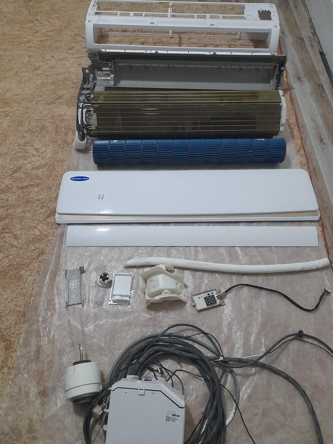 نصب اسپیلت ، تعمیرات اسپیلت.محافظ برق .سرویس|خدمات پیشه و مهارت|زابل, |دیوار