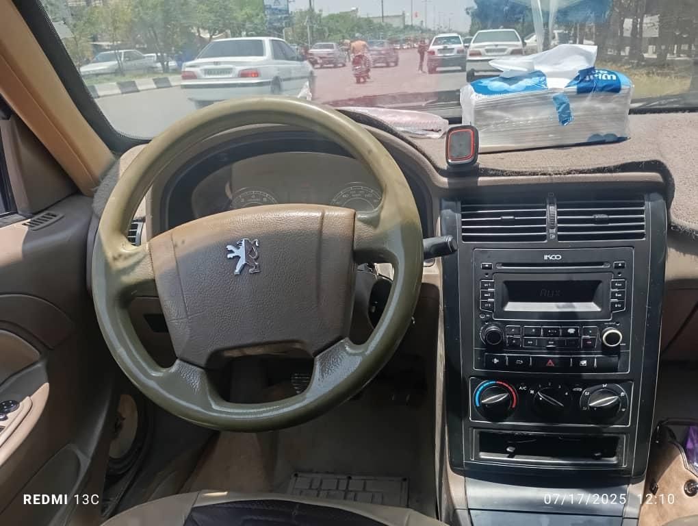 پژو 405 GLX - دوگانه سوز CNG، مدل ۱۳۹۶|خودرو سواری و وانت|شیراز, گلدشت معالی‌آباد|دیوار