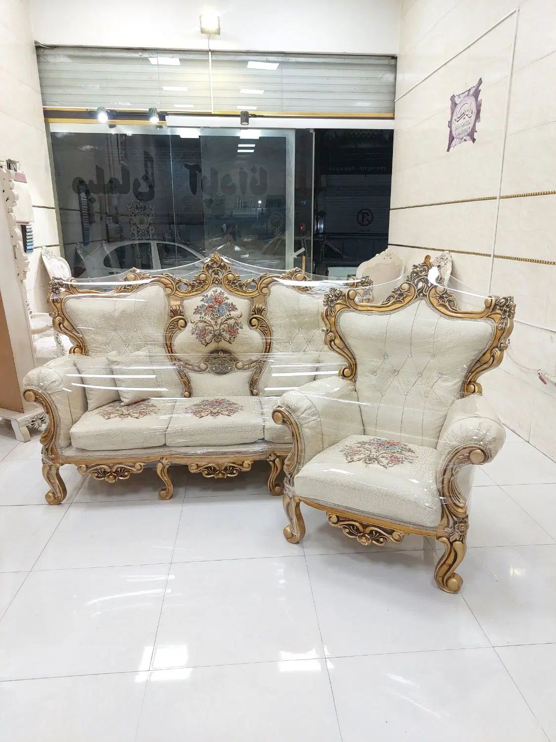 مبل سلطنتی ۷نفره تمام راش درحدنو مدل تاج عروس|مبلمان خانگی و میز عسلی|رشت, آزادگان|دیوار