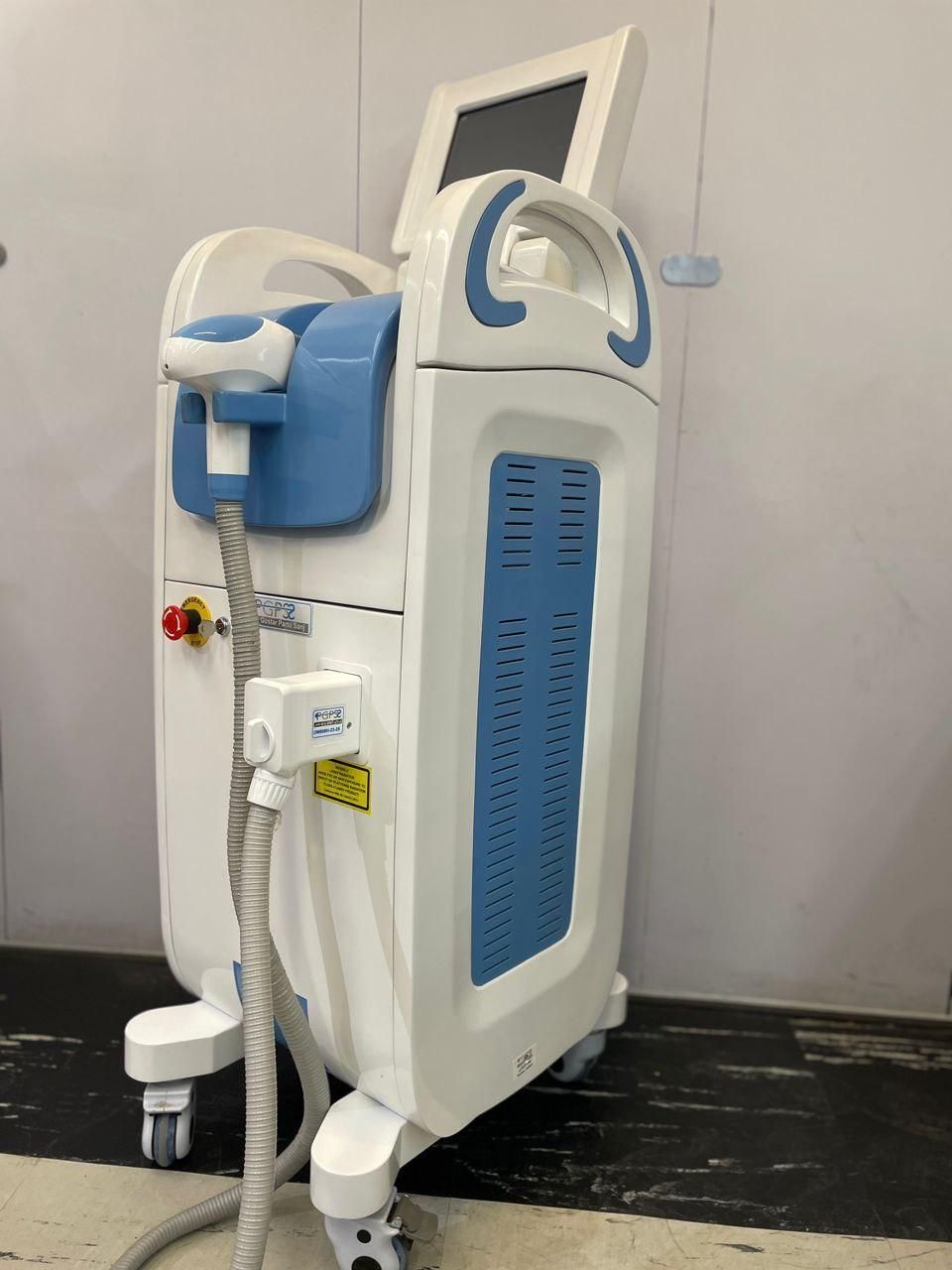 فروش دستگاه لیزر مو کارکرده 1402 به علت مهاجرت|آرایشی، بهداشتی، درمانی|تهران, ونک|دیوار