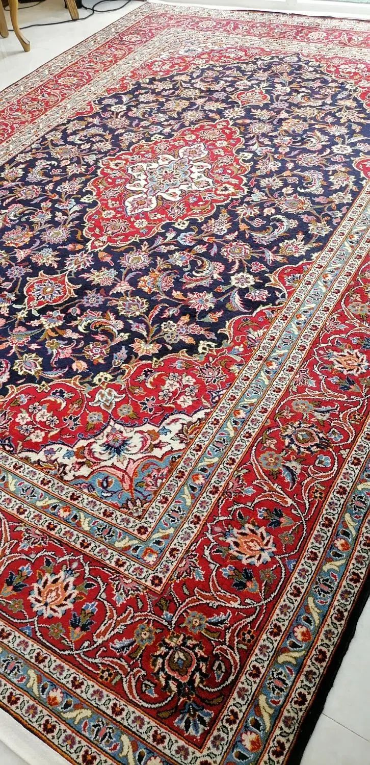واقعاً این فرش شبیه مخمل هست|فرش|اصفهان, ملک|دیوار