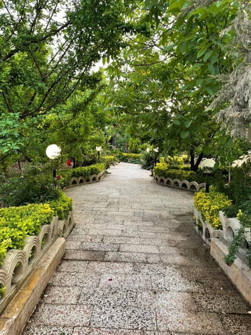 خدمات باغبانی طراحی گلکاری درختکاری محوطه سازی|خدمات باغبانی و درختکاری|همدان, |دیوار