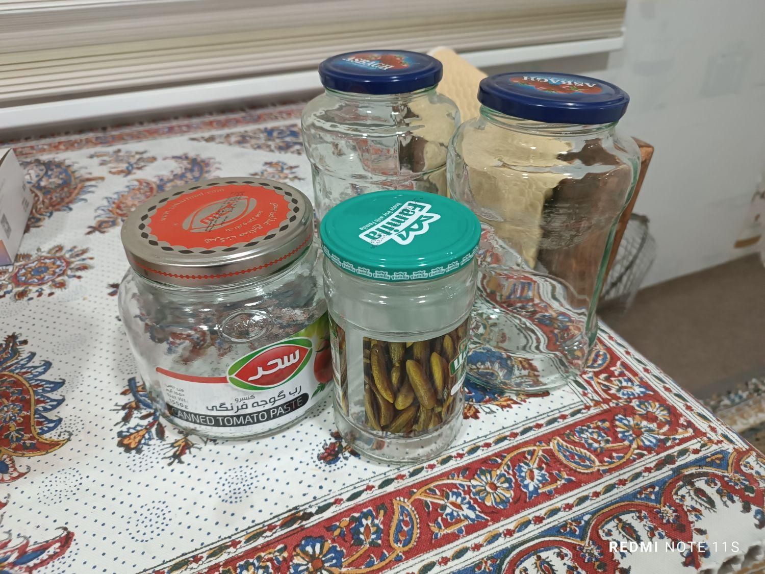 شیشه رب بزرگ وکوچک|ظروف نگهدارنده، پلاستیکی، یک‌بارمصرف|مریوان, |دیوار