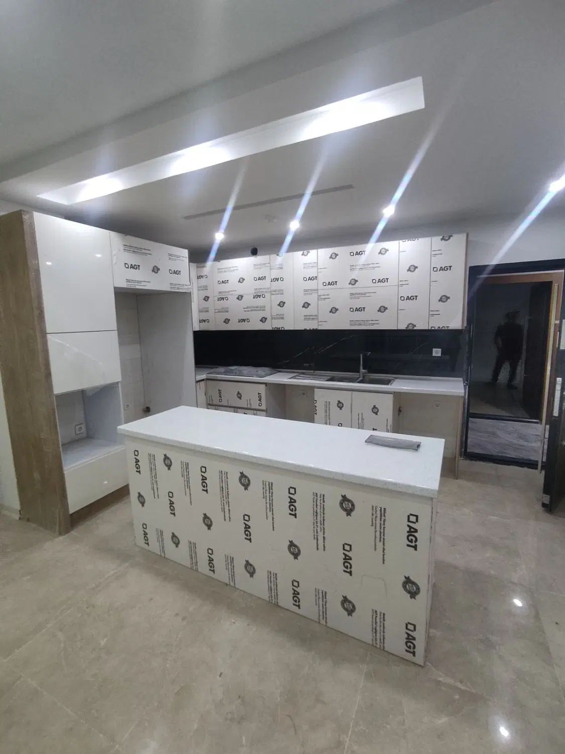 90متر2خواب/۲پارکینگ سندی/توحیدنوساز/به قیمت|فروش آپارتمان|تهران, نصرت|دیوار