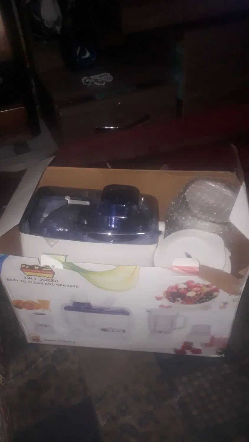 ابمیوه گیری نو تا الان استفاده نشوده صفر|آبمیوه‌گیر و آب‌مرکبات‌گیر|گرگان, |دیوار
