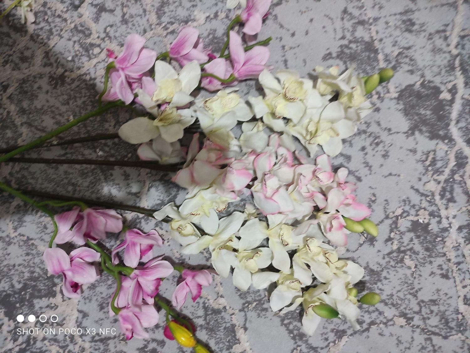 گل زیبا سالم|گل مصنوعی|قرچک, شهرک گلها|دیوار