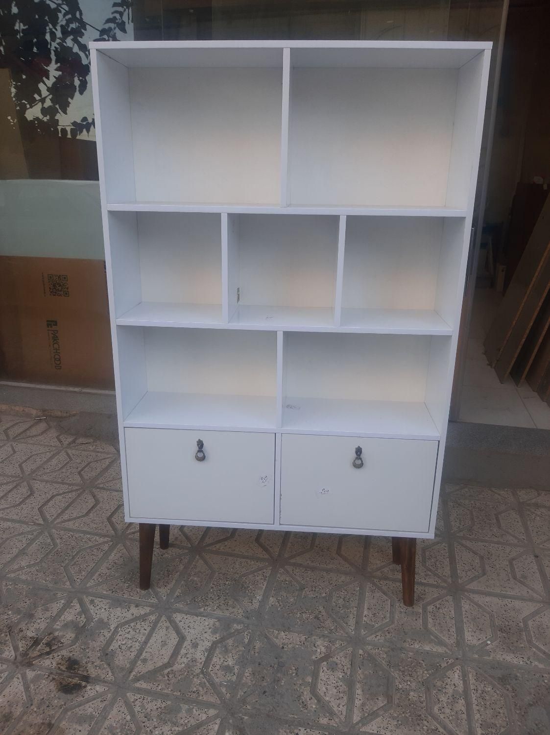 کتابخانه،شلف پایه مخروطی|کتابخانه، شلف، قفسه‌های دیواری|مشهد, نوید|دیوار