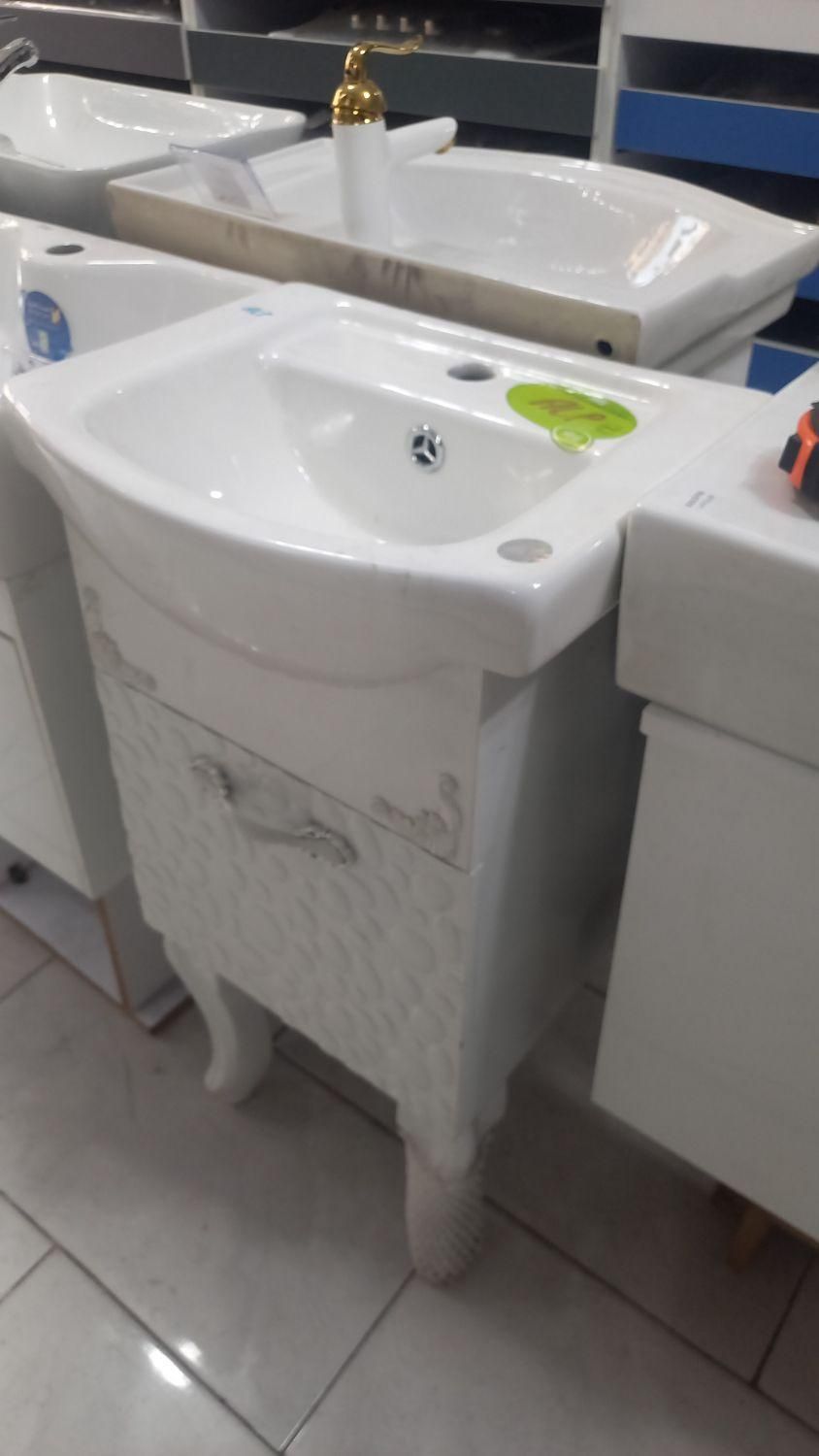 روشویی کابینت دار وچینی پایه|مصالح و تجهیزات ساختمان|هشترود, |دیوار