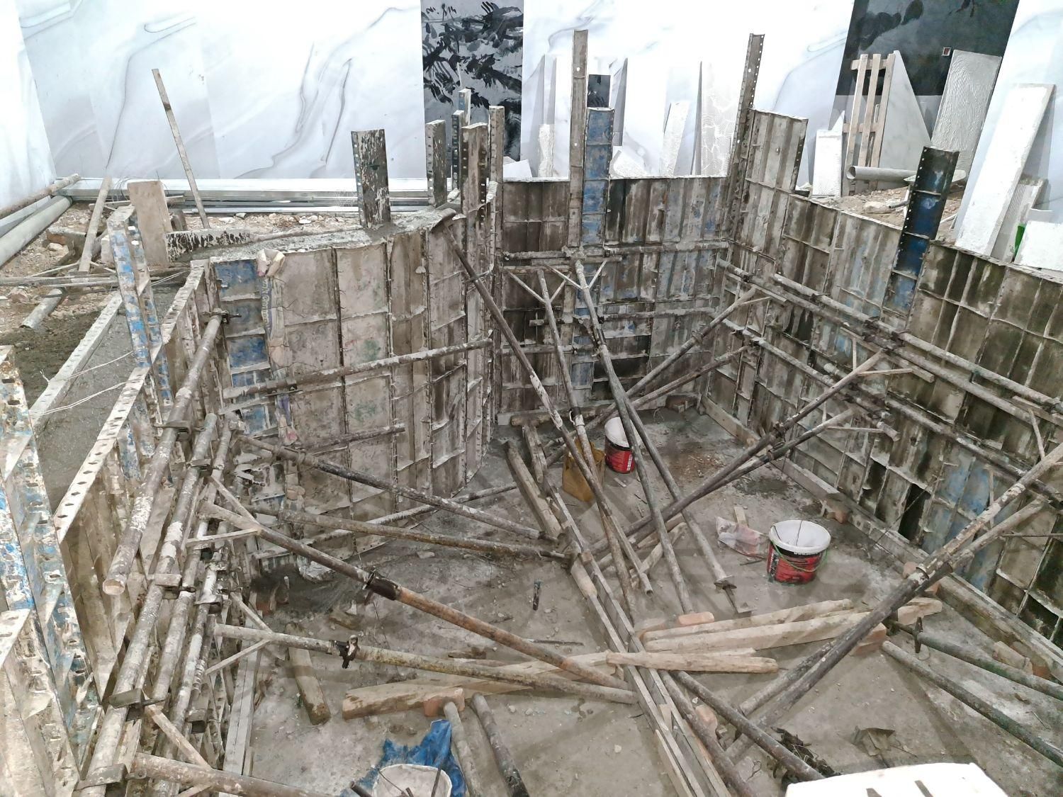 اجرای استخر بتنی آرماتور بند آرماتوربند آرماتور|خدمات پیشه و مهارت|شهریار, فرارت|دیوار