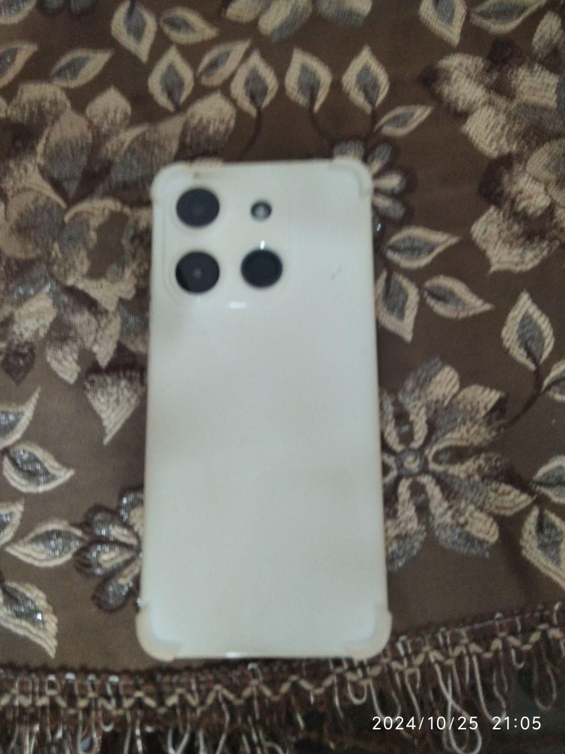 وکال v0 plus با حافظهٔ ۶۴ گیگابایت|موبایل|رشت, بلوار گیلان|دیوار