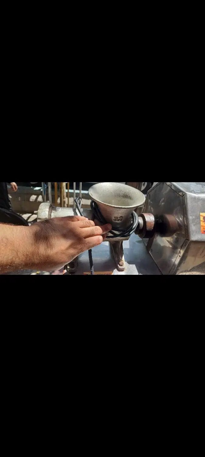 چرخ گوشت صنعتی موتور بزرگ|کافی‌شاپ و رستوران|اصفهان, رهنان|دیوار