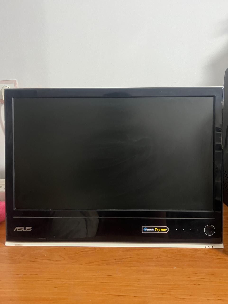 کامپیوتر و میز و صندلی|رایانه رومیزی|اصفهان, ملک‌شهر|دیوار