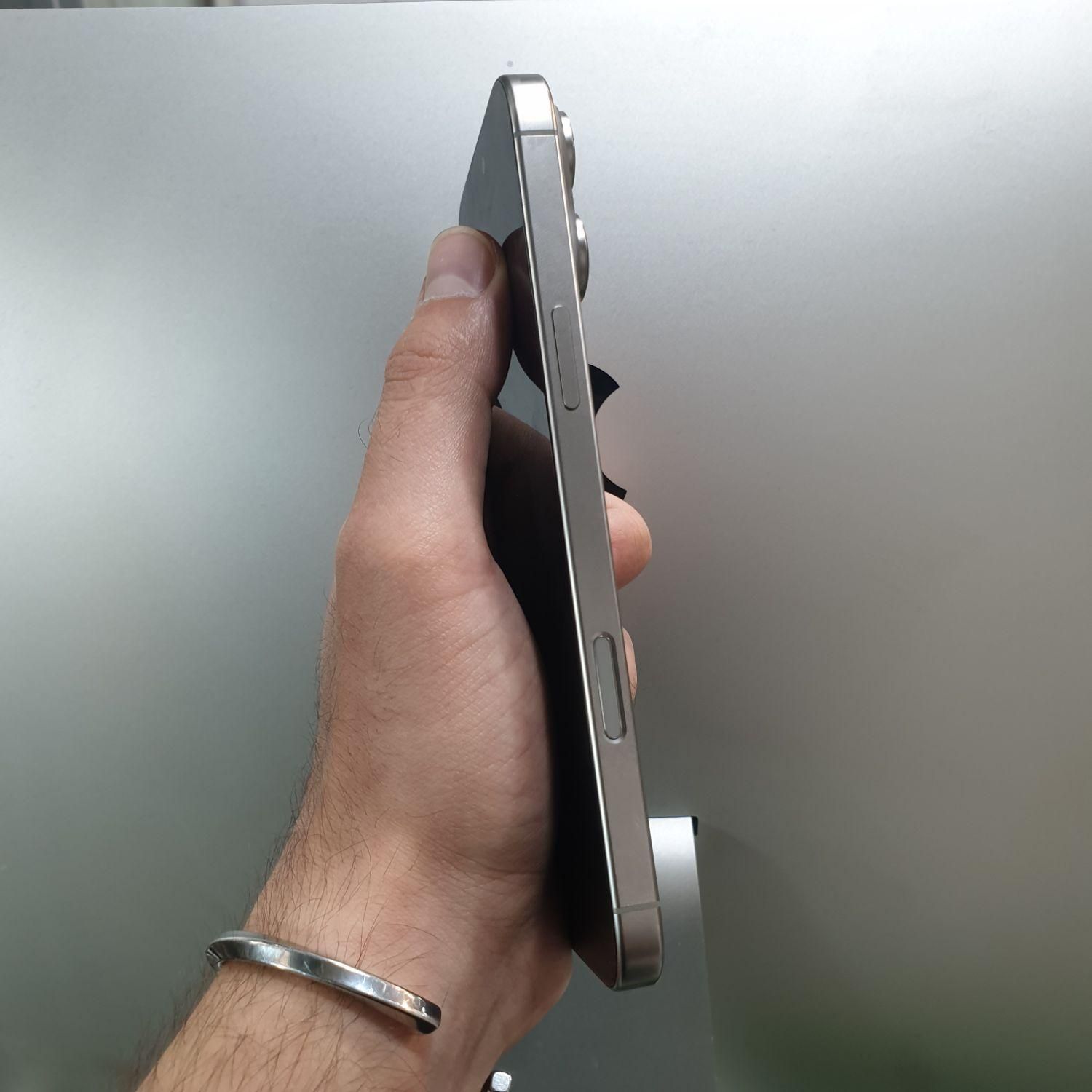 آیفون iPhone 16 Pro Max باطری 100 « با گارانتی »|موبایل|کرج, کوی امامیه|دیوار