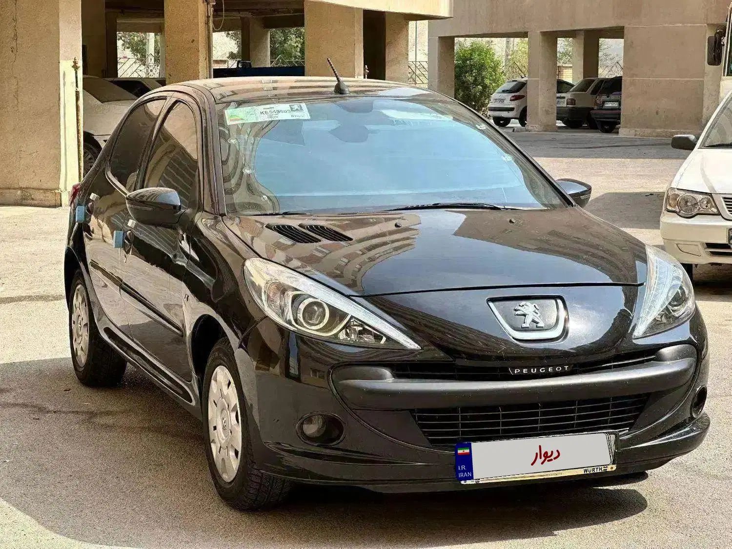 پژو207مدل1401کارکر40000لاستیک بیمه بدنه ثالث فول|خودرو سواری و وانت|بندرعباس, |دیوار