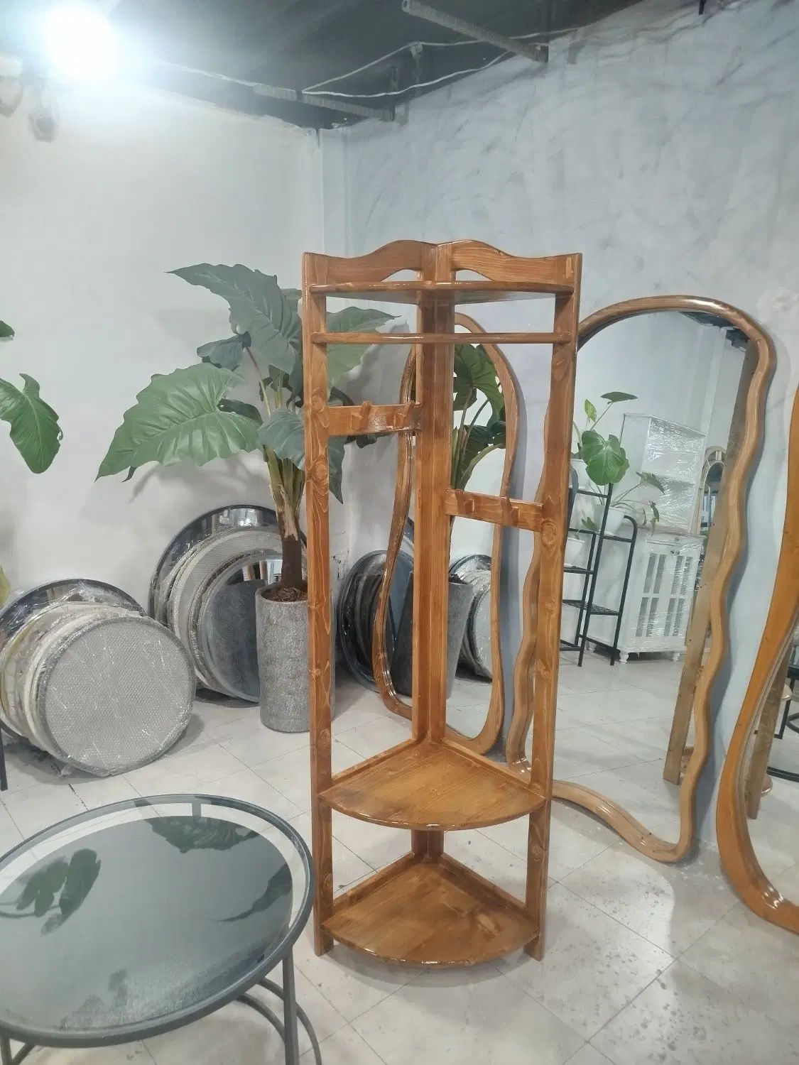 چوب لباسی کنجی|بندرخت و رخت‌آویز|تهران, شهید رجایی|دیوار