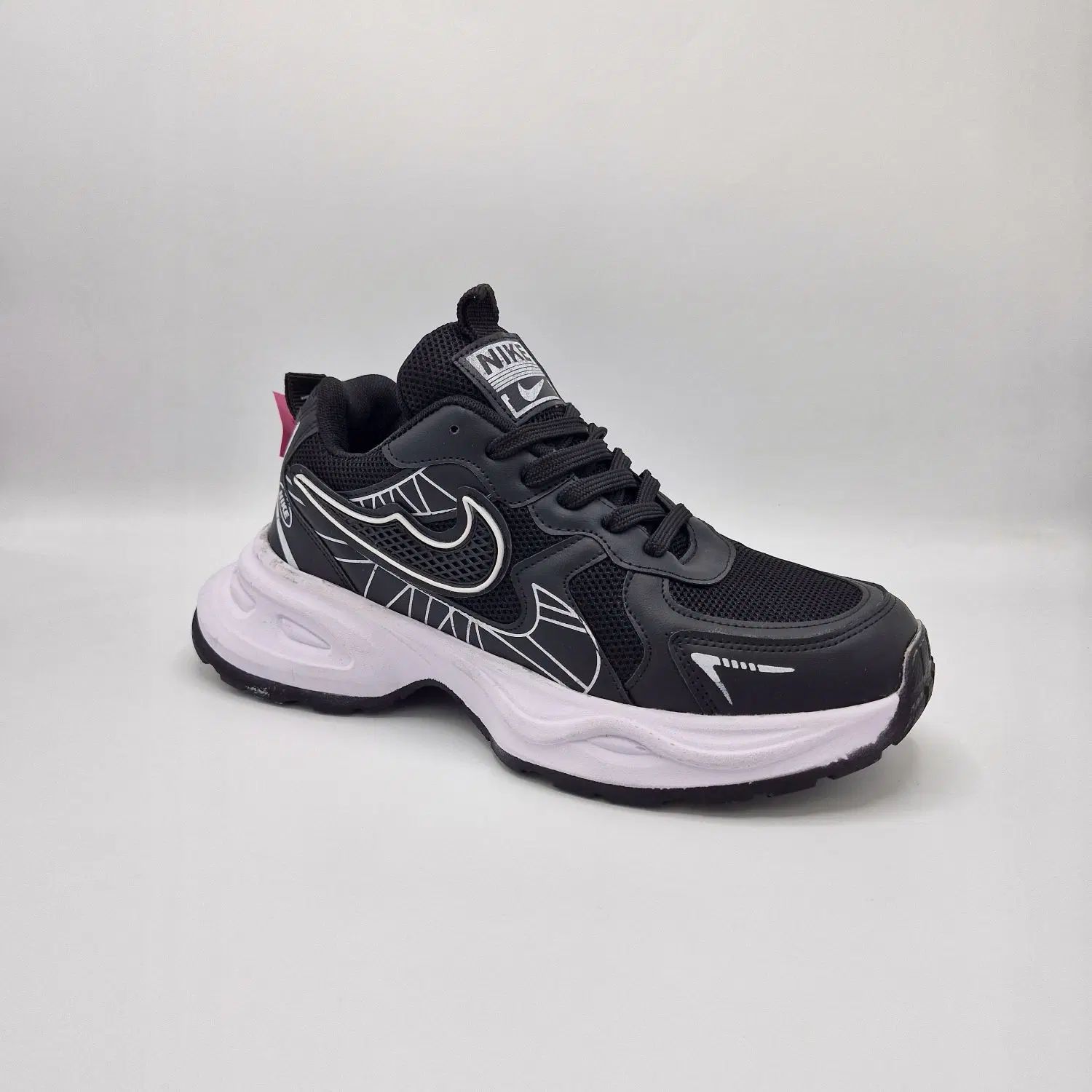 اسپرت مردانه (( NIKE 2025 )) شیک و جذاب|کیف، کفش، کمربند|اصفهان, مصلی|دیوار