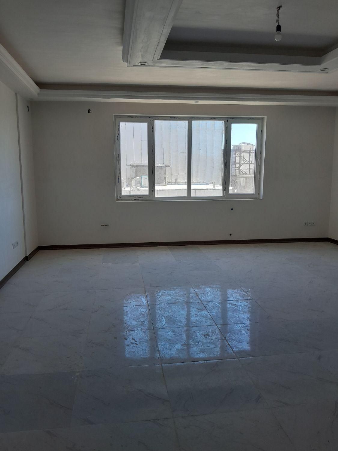 آپارتمان ۹۵ متری ۲ خوابه کلید اول (خام) نیاوران|فروش آپارتمان|بروجرد, |دیوار