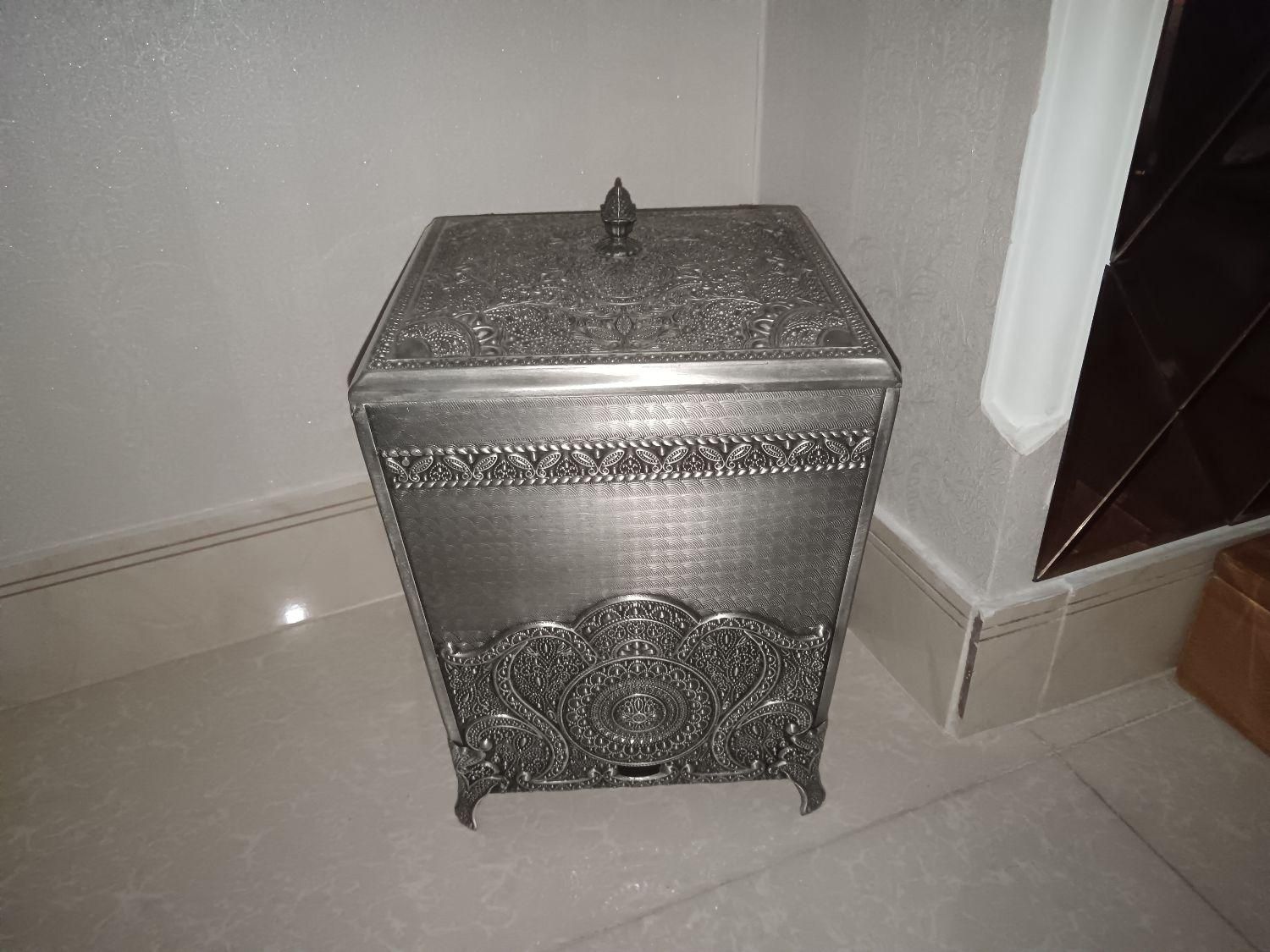 جای دستمال کاغذی و سطل آشغال|صنایع دستی و سایر لوازم تزئینی|تهران, شهرک شریعتی|دیوار