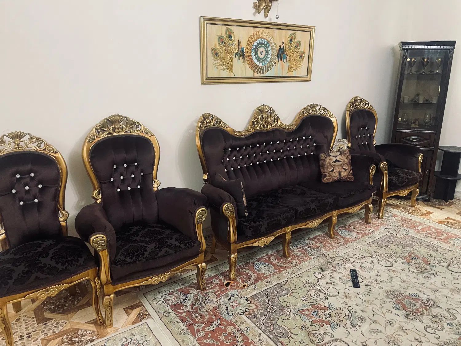 مبل ۹ نفره به همراه میز ناهار خوری ۸ نفره و بوفه|مبلمان خانگی و میز عسلی|سلمان‌شهر, |دیوار
