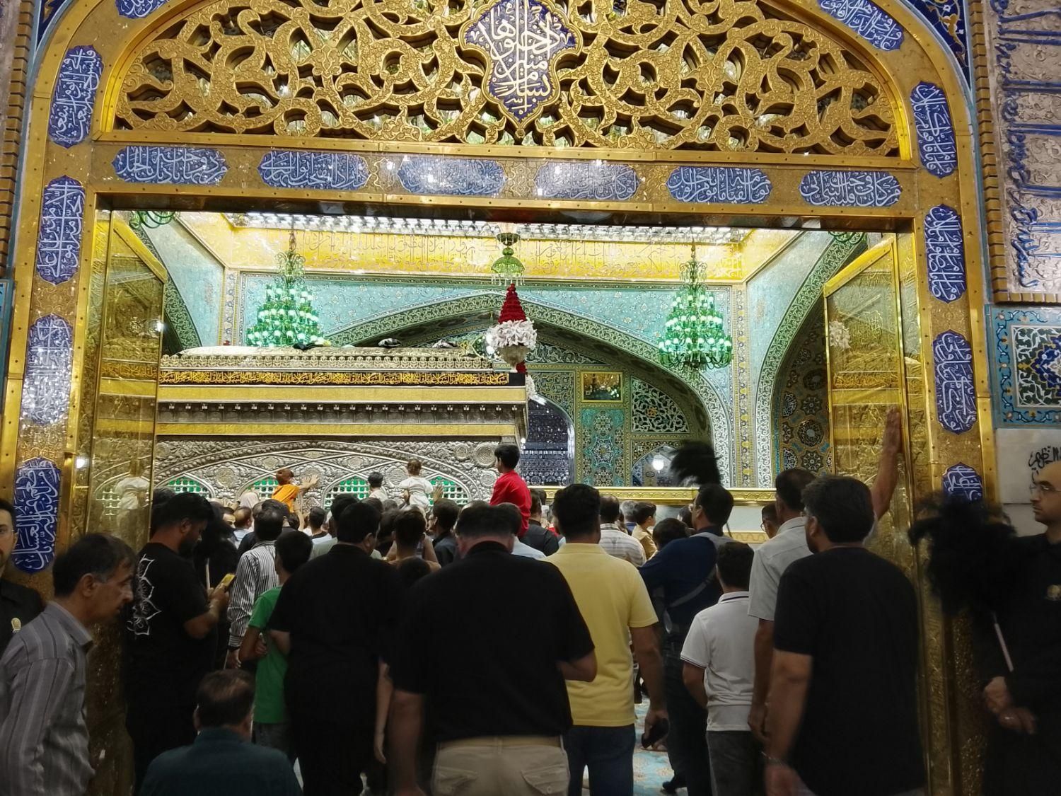 مشهد مقدس|تور و چارتر|اصفهان, ارغوانیه|دیوار