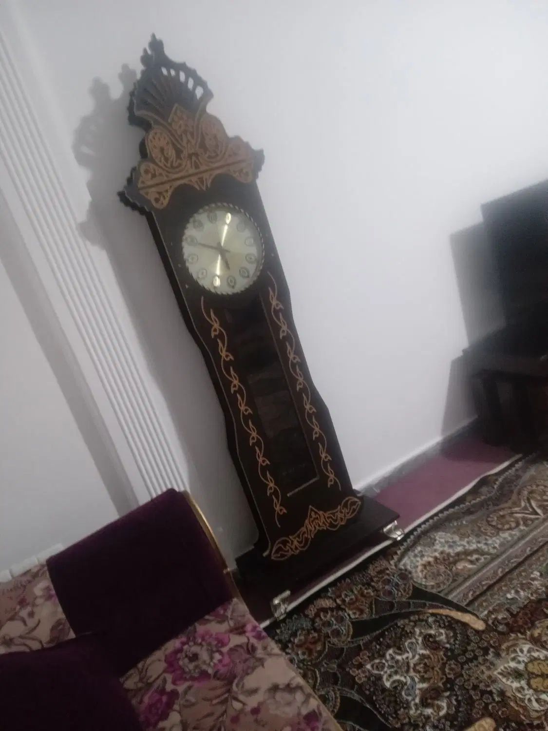 ساعت ایستاده سالم وساده وشیک به خاطر جا به جای|ساعت دیواری و تزئینی|پاکدشت, حصار امیر|دیوار
