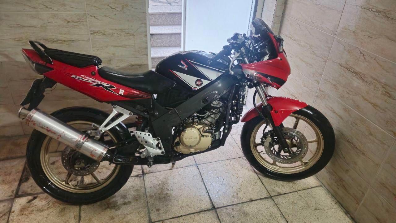 هوندا CBR 150 اصل ژاپن|موتورسیکلت|تهران, تهران‌سر|دیوار