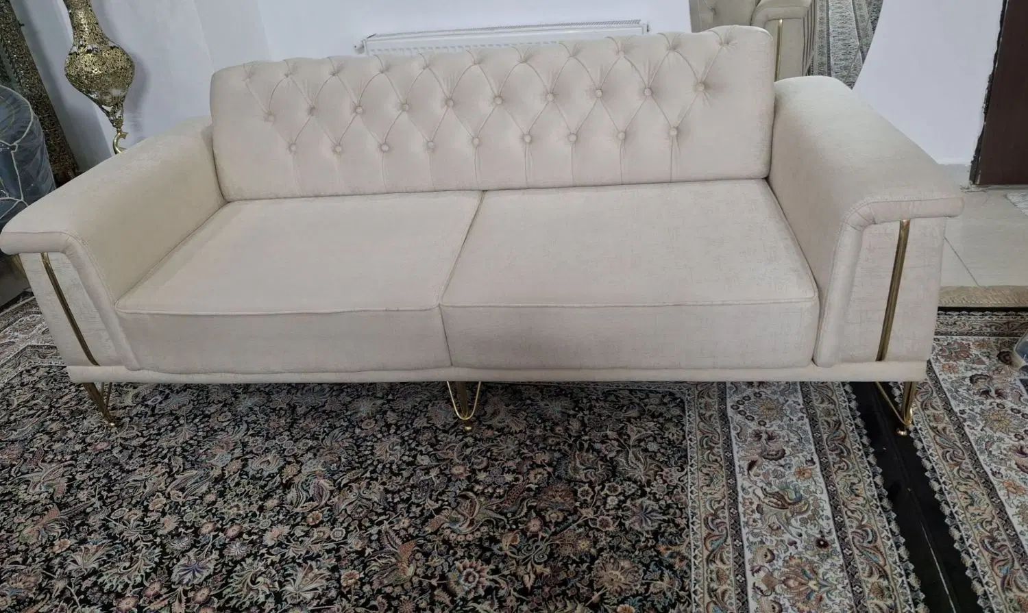 مبل چستر سه نفره با جنس بهترین پارچه و تخت شو|مبلمان خانگی و میز عسلی|نسیم‌شهر, نسیم‌شهر|دیوار
