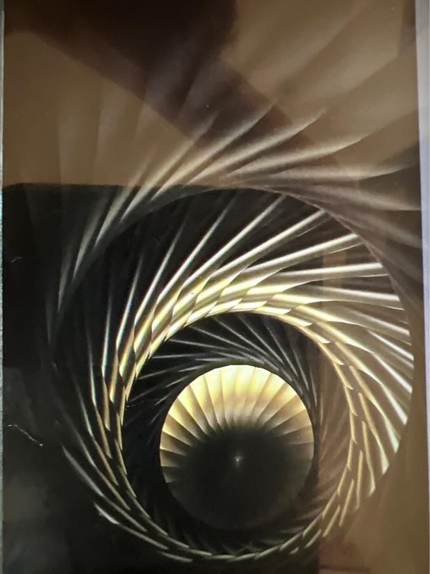 نصب یا نصاب کاغذ دیواری و تعمیرات کاغذ تخصصی|خدمات پیشه و مهارت|شیراز, کلاهدوز|دیوار