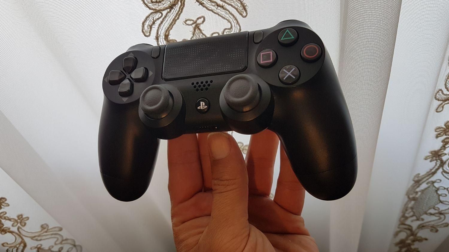 دسته اورجینال داخل کارتنی ps4 اصلی با مهلت تست|کنسول، بازی ویدئویی و آنلاین|کرج, شهریار|دیوار