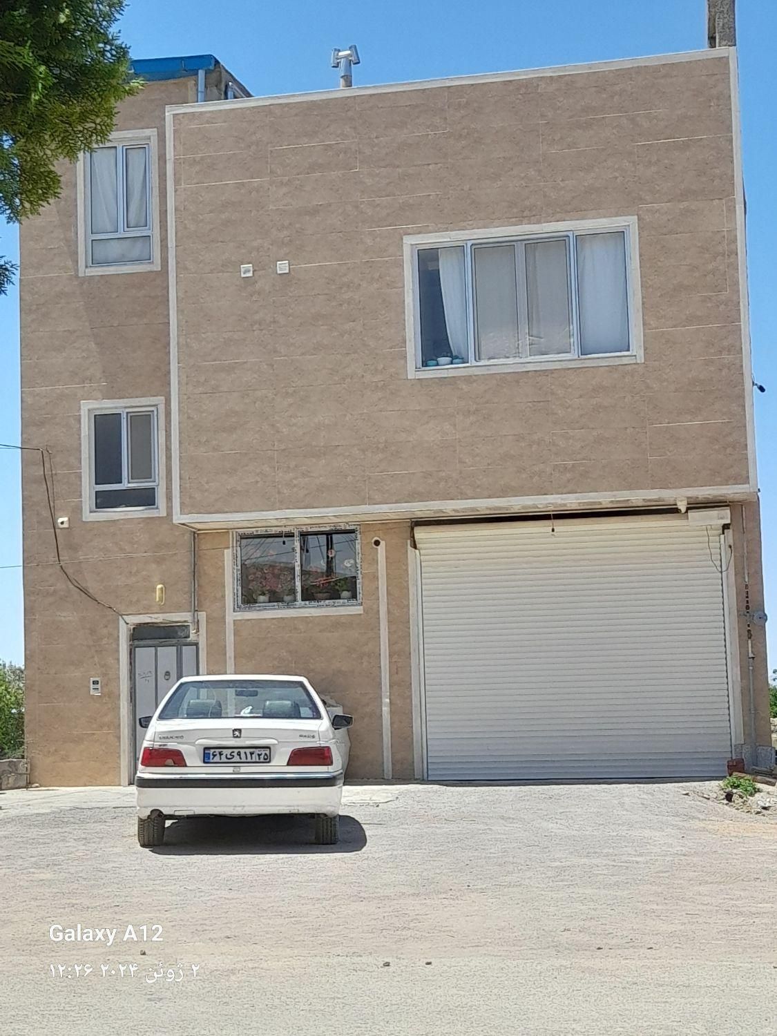 خانه تکمیل بر خیابان شهید غفاری(هفته بازار(|فروش خانه و ویلا|گوگان, |دیوار