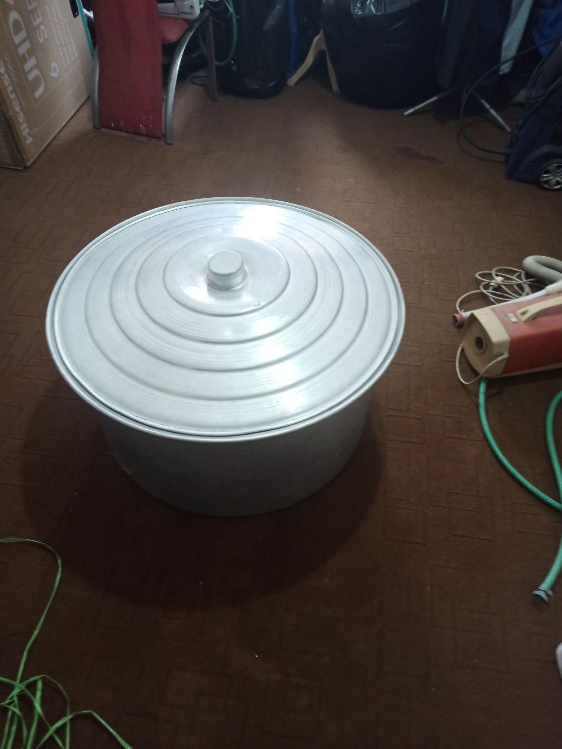 قابلمه بزرگ روحی|ظروف پختوپز|تنکابن, |دیوار