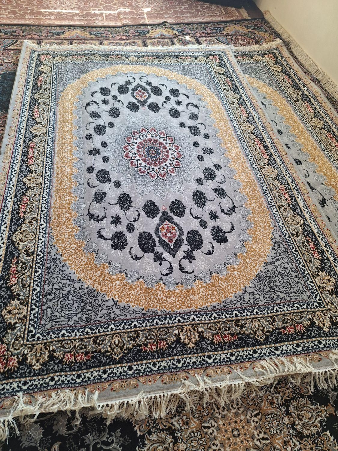 حمیدیان|فرش|رشت, یخسازی|دیوار