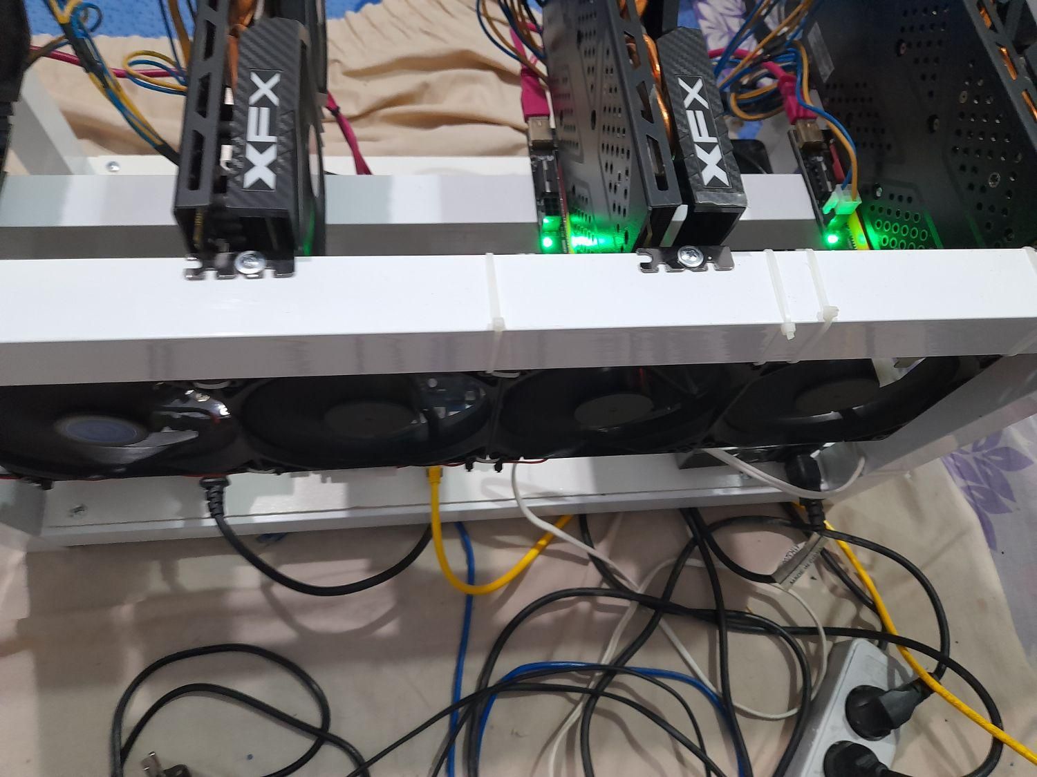 ریگ اتریوم rx580|قطعات و لوازم جانبی رایانه|ارومیه, |دیوار